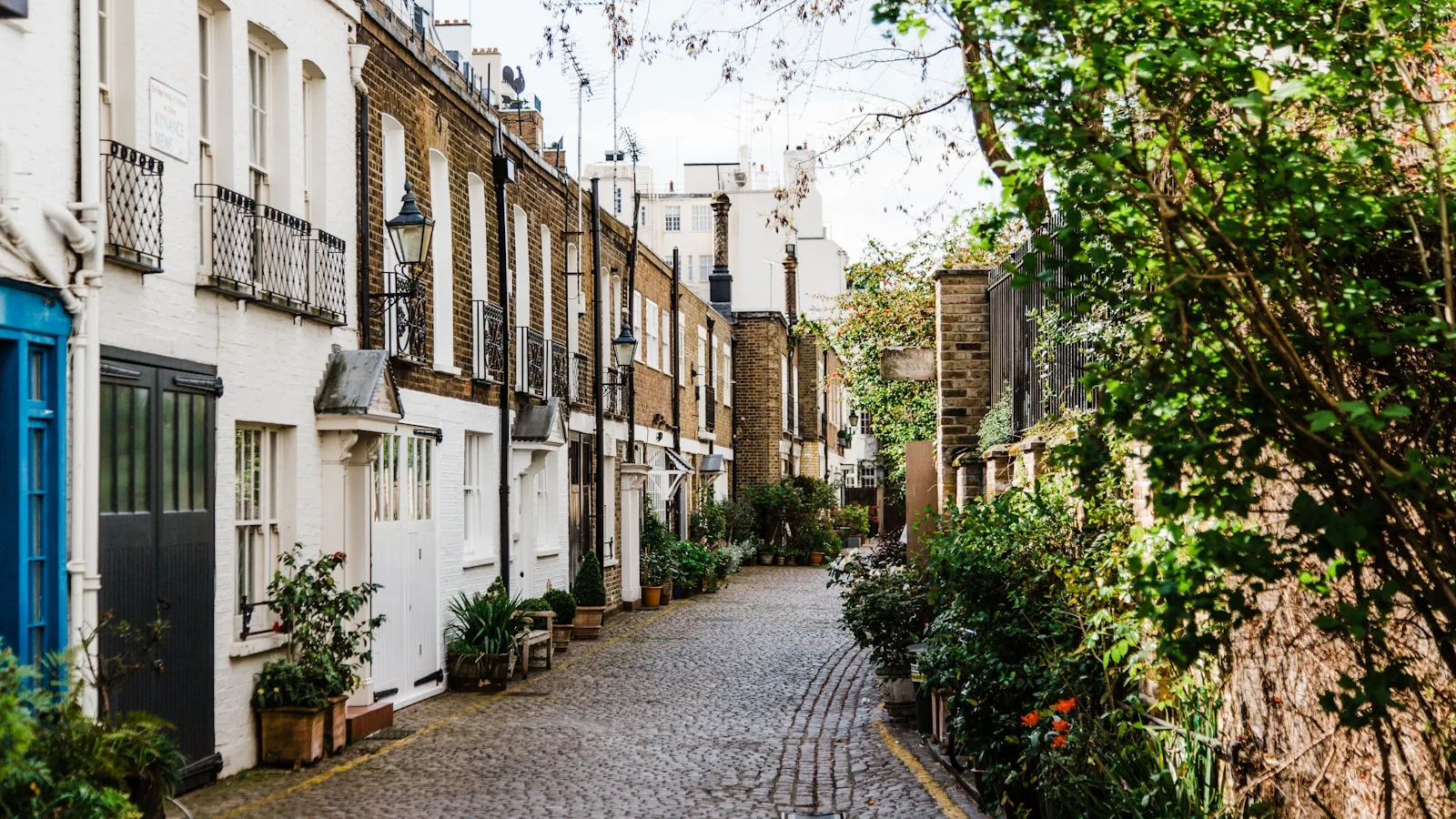 What is a Property Chain and Why Does it Fall Through?
