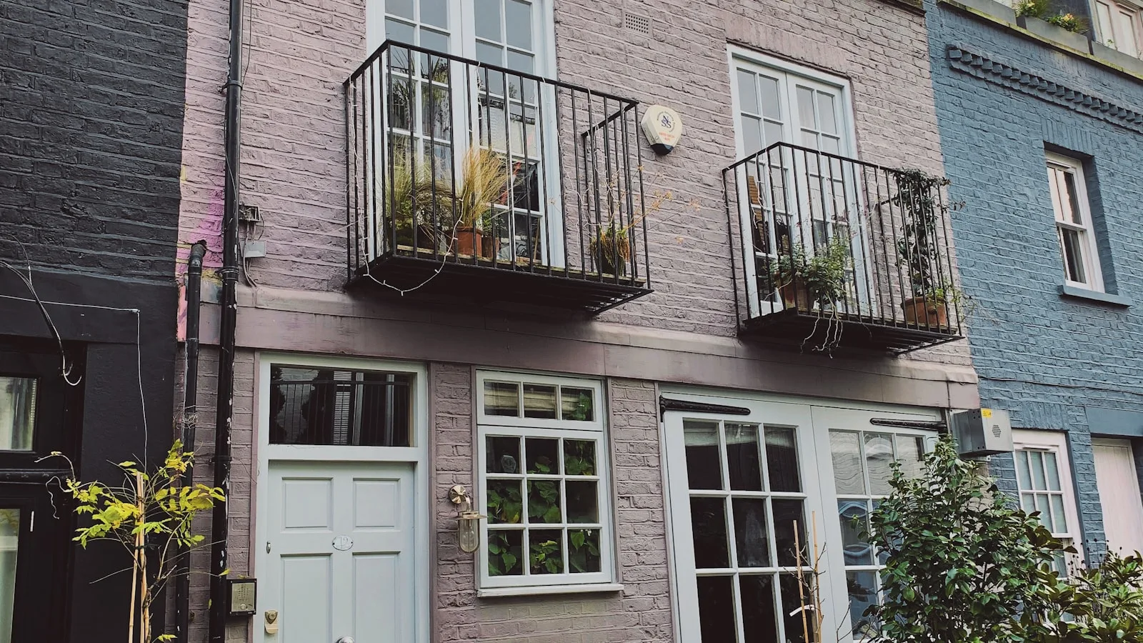 Can I Sell My House During a Divorce?